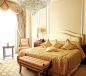 Preview: Crystal chandelier in the bedroom