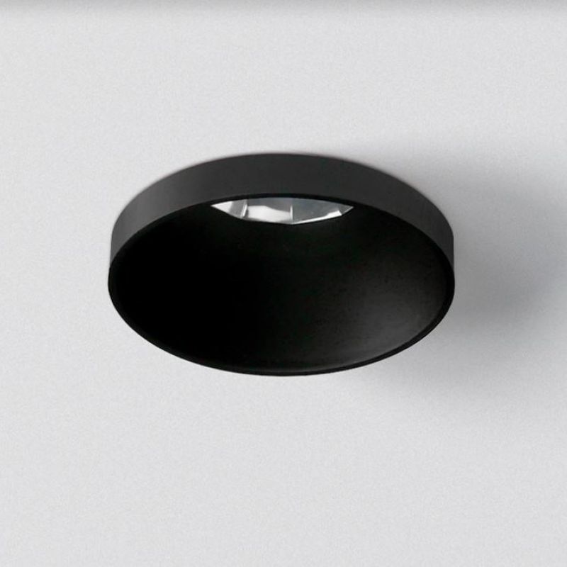 Black recessed spotlight with 12mm protruding frame as glare protection