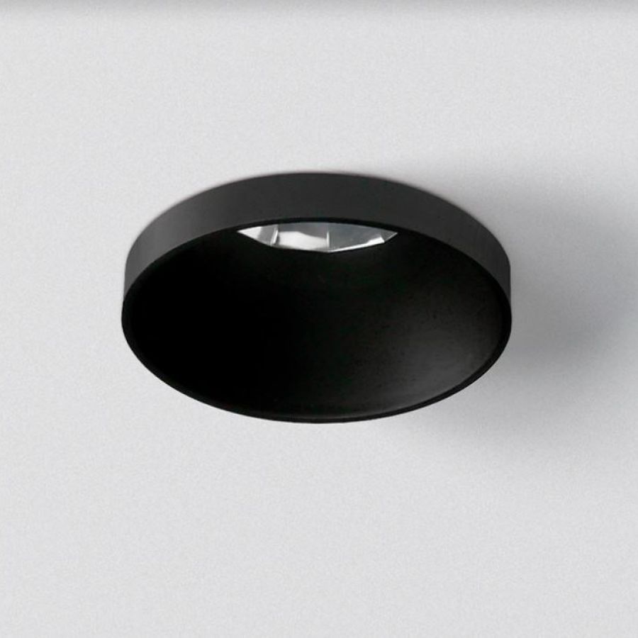 Black recessed spotlight with 12mm protruding frame as glare protection